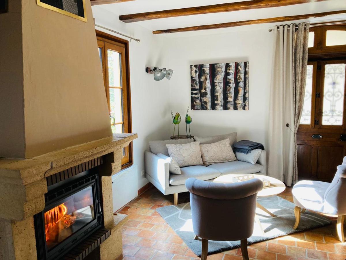 Maison De Campagne Avec Cheminee Et Exterieur La Neuville-aux-Bois 외부 사진